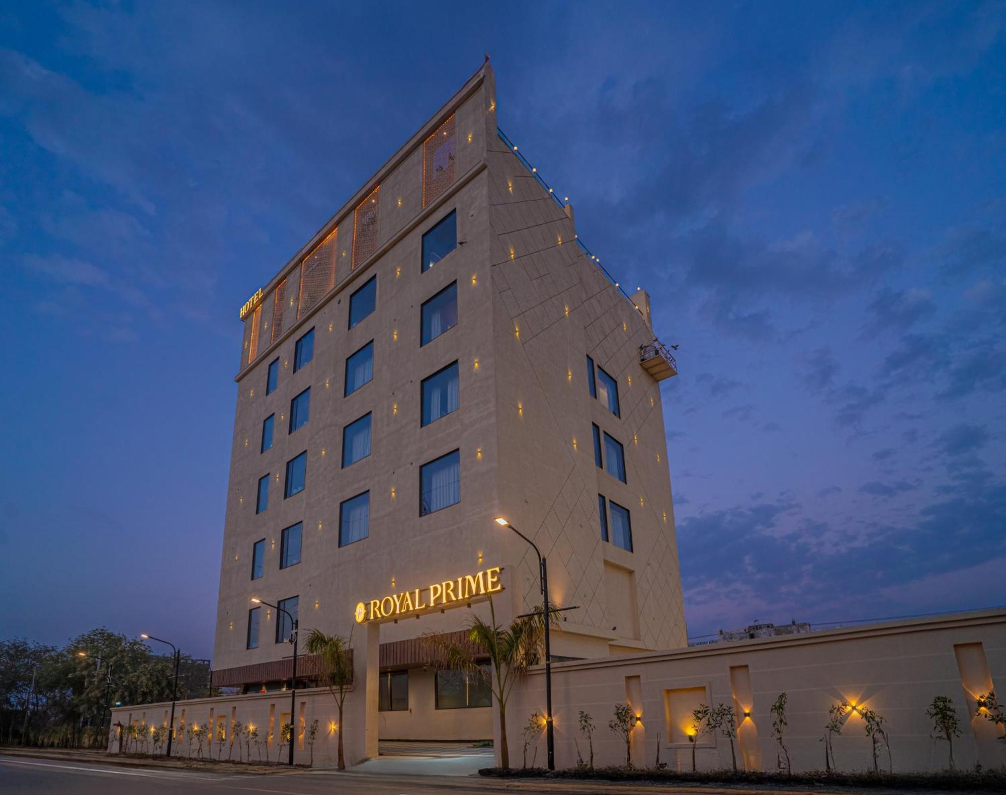 Hotel Royal Prime Джайпур Екстер'єр фото